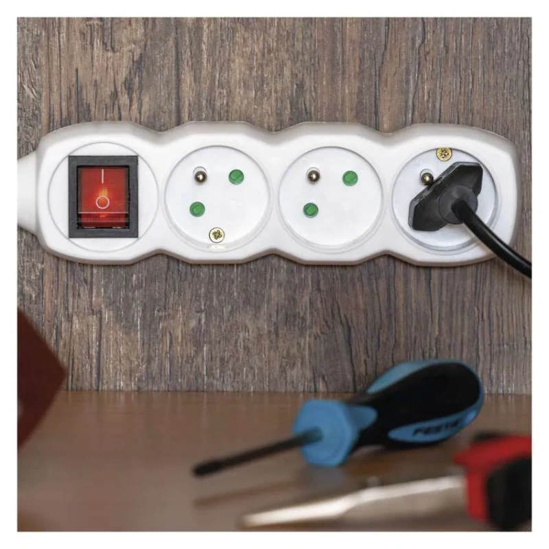 EMOS P1313 Predlžovací kábel 3 m, 3 zásuvky s vypínačom, biely, PVC, 1 mm2 5
