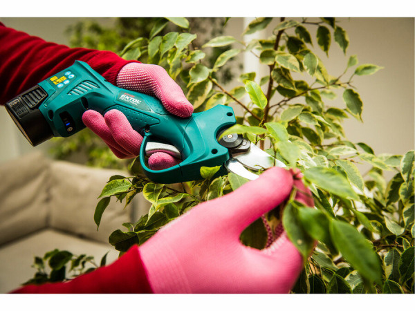 EXTOL INDUSTRIAL Aku Nožnice záhradnícke 16V SET 2x strihací nož 8791580 6