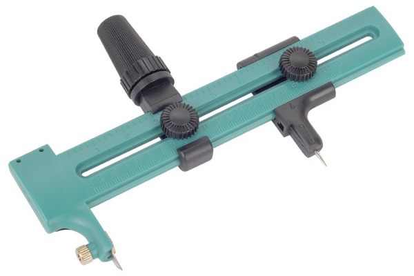 Wolfcraft Vyrezávač kruhový + 2x čepeľ v zásobníku wolfcraft 4151000 2